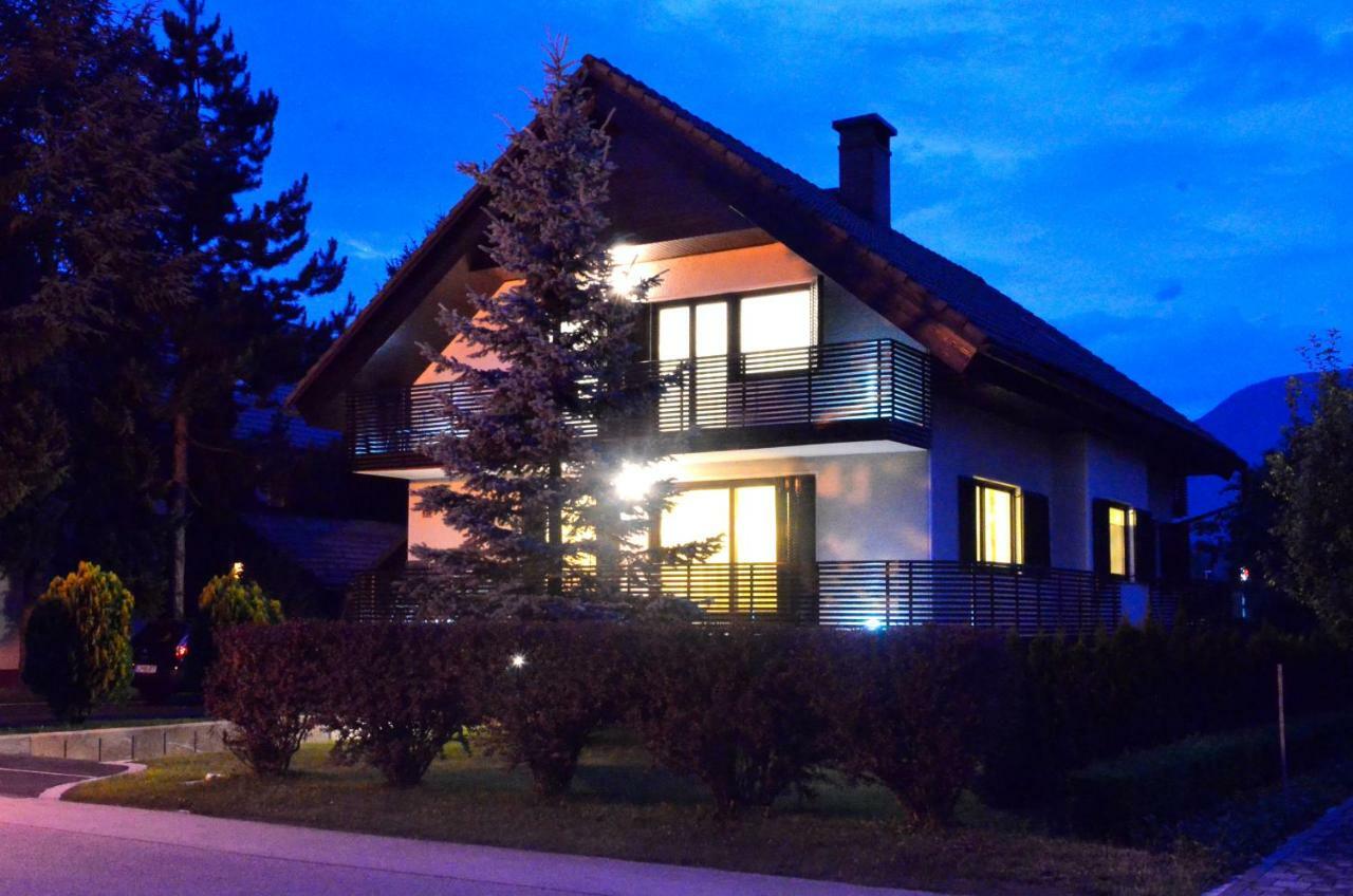 Apartment Galerija Radovljica Exterior foto